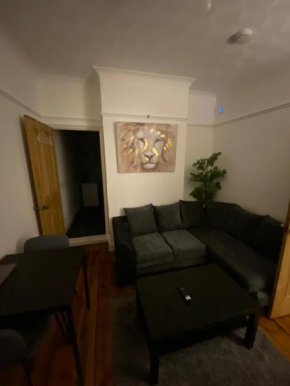 Pristine one bed apartment with garden